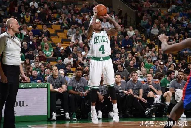 表达对他的 表达对他的